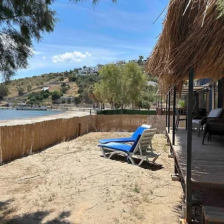 Apartment Tiny House By The Sea In Camel Bodrum
